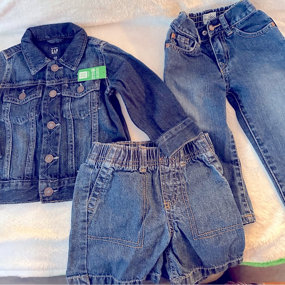 New Jeans and Gap jacket for boy 18 months,  shorts Carters for 24 months